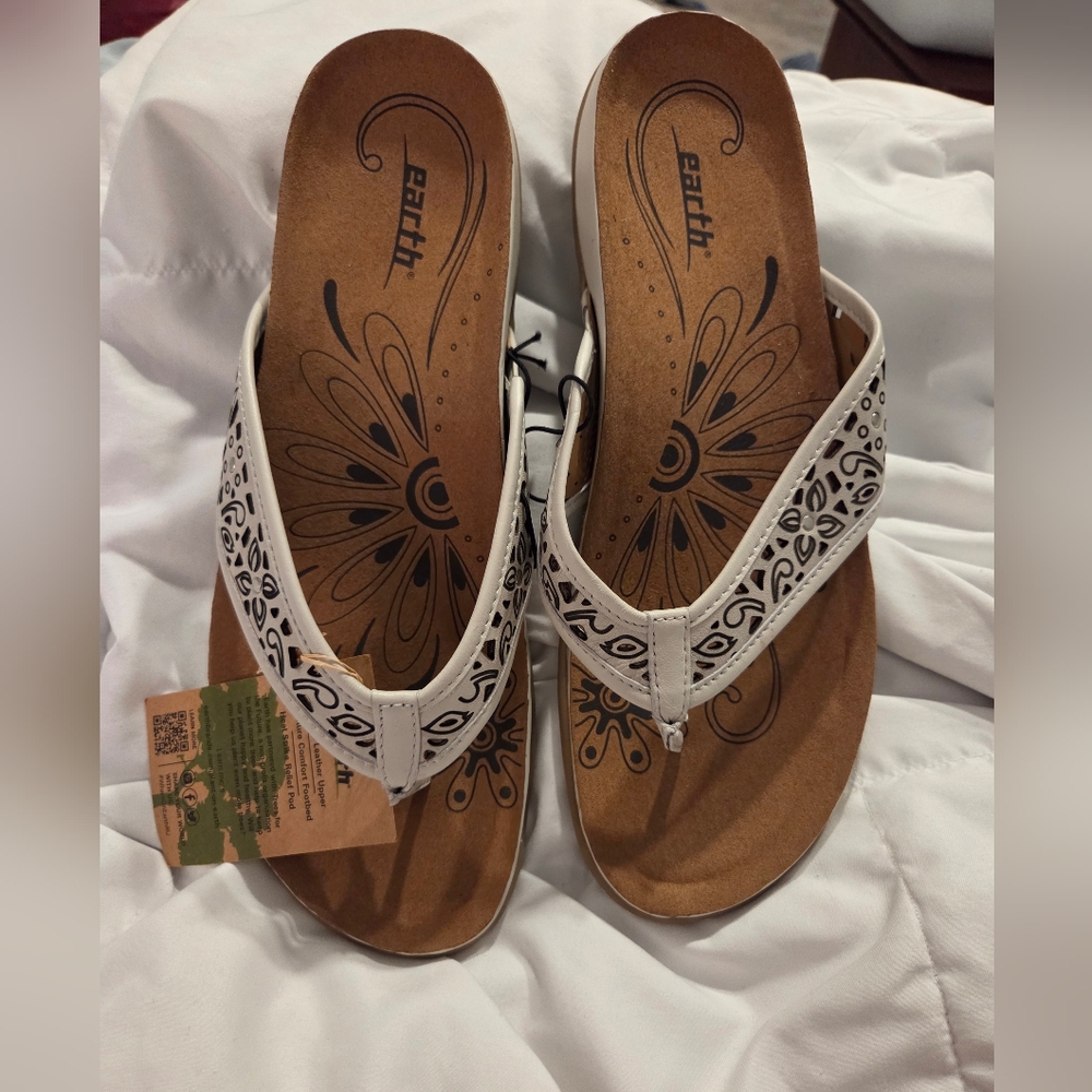 Earth Maya White Sandals with Intricate Cutout Design